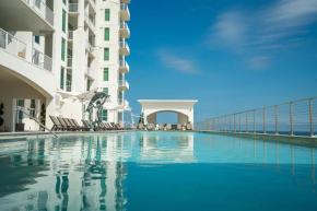 Great views and tons of amenities